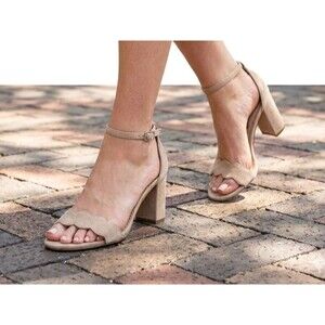 Sam Edelman Odila Scalloped Block Heel Sandals Suede Nude Beige Size 9 Dressy